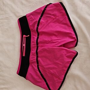 Lululemon Speed Up shorts